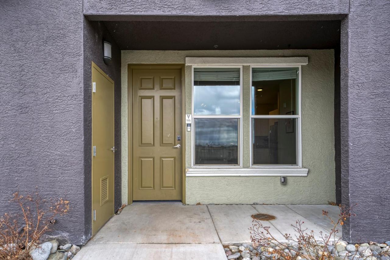 Luxury Retreat - King Beds, Hot Tub, & Pool - Family & Remote Work Friendly Apartment Reno Bagian luar foto