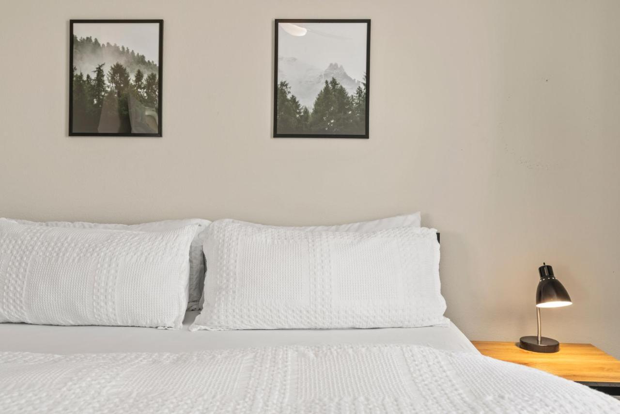 Luxury Retreat - King Beds, Hot Tub, & Pool - Family & Remote Work Friendly Apartment Reno Bagian luar foto