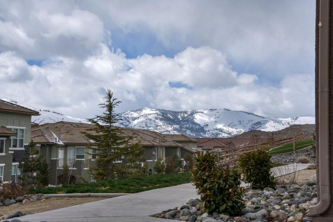 Luxury Retreat - King Beds, Hot Tub, & Pool - Family & Remote Work Friendly Apartment Reno Bagian luar foto