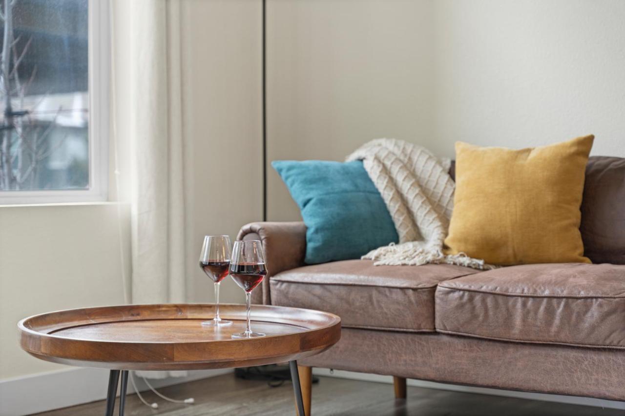 Luxury Retreat - King Beds, Hot Tub, & Pool - Family & Remote Work Friendly Apartment Reno Bagian luar foto