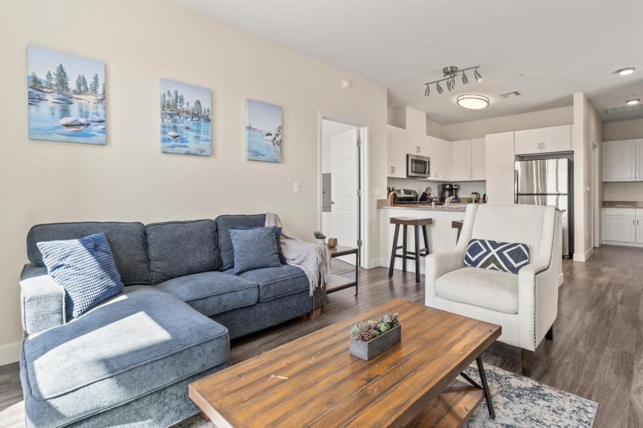 Luxury Retreat - King Beds, Hot Tub, & Pool - Family & Remote Work Friendly Apartment Reno Bagian luar foto