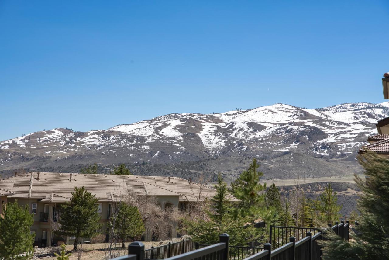 Luxury Retreat - King Beds, Hot Tub, & Pool - Family & Remote Work Friendly Apartment Reno Bagian luar foto